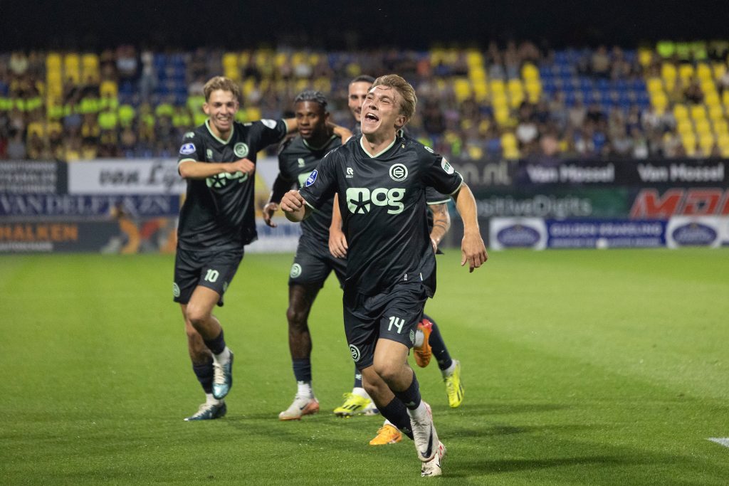 FC Groningen takes hard-fought victory in Waalwijk